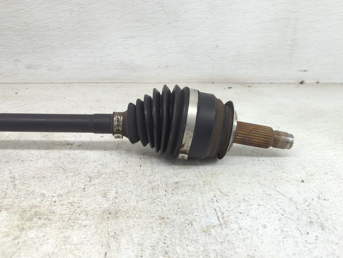 2010-2014 Subaru Legacy Axle Shaft Front Passenger Cv C/v - Oemusedautoparts1.com