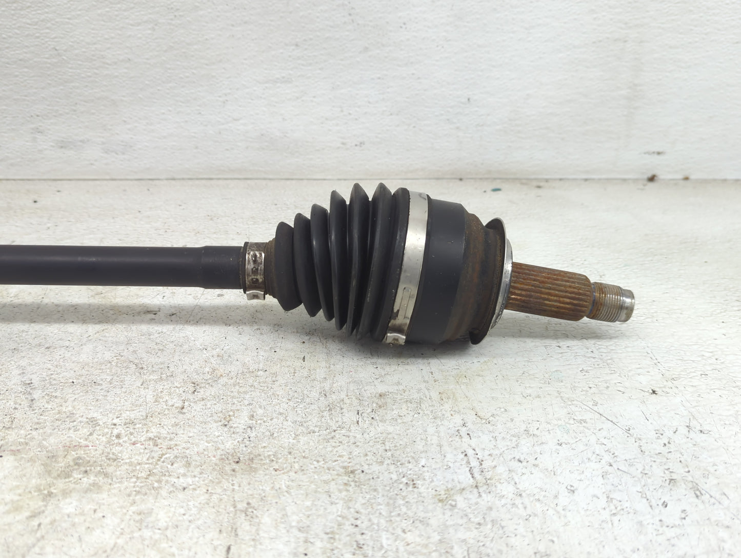 2010-2014 Subaru Legacy Axle Shaft Front Passenger Cv C/v - Oemusedautoparts1.com