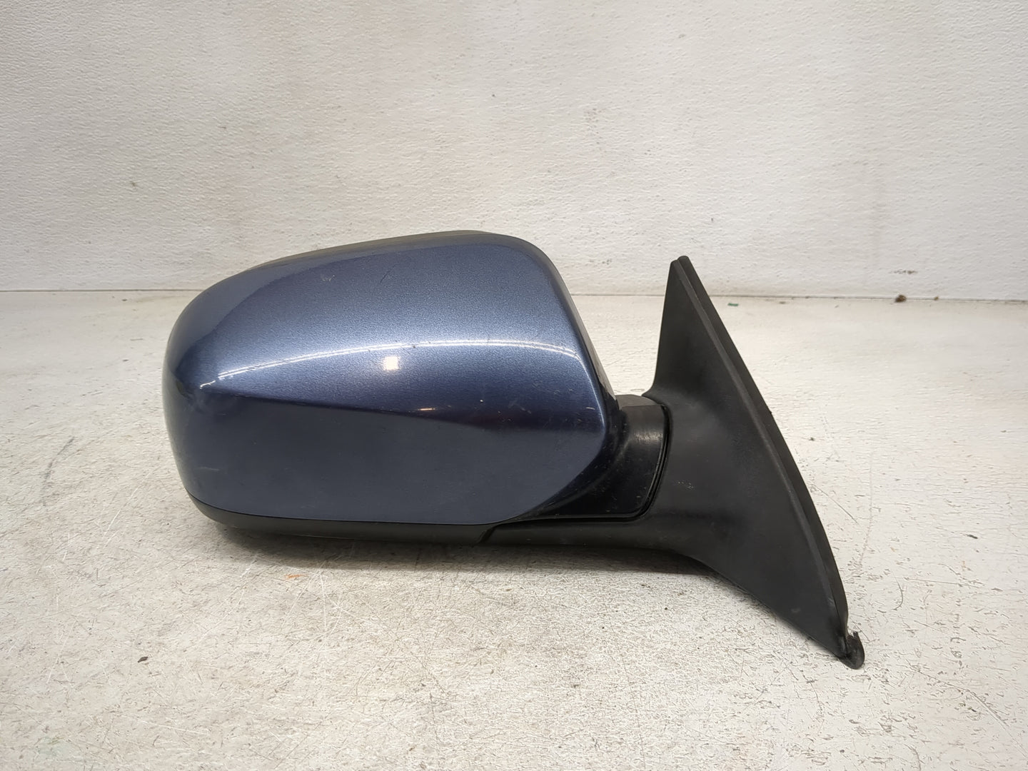 2011-2014 Subaru Legacy Passenger Side View Mirror - Right Door Mirror OEM Used - Oemusedautoparts1.com