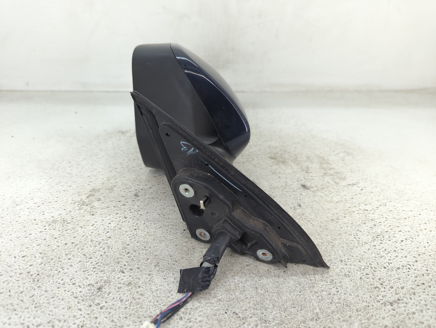2011-2014 Subaru Legacy Driver Side View Mirror - Left Door Mirror OEM Used - Oemusedautoparts1.com