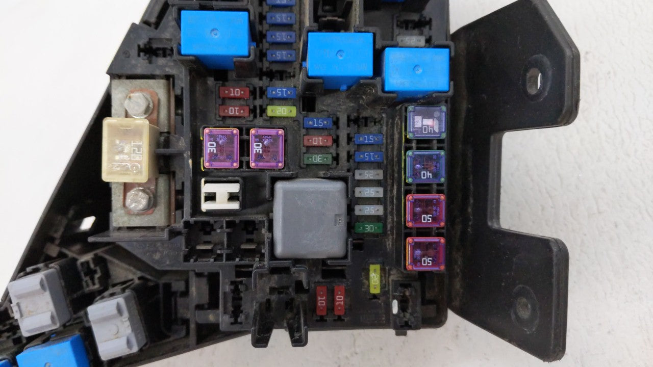 2010-2014 Subaru Legacy Fusebox Fuse Box Panel Relay Module Fits Fits 2010 2011 2012 2013 2014 OEM Used Auto Parts - Oemused