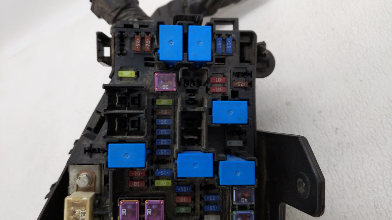 2010-2014 Subaru Legacy Fusebox Fuse Box Panel Relay Module Fits Fits 2010 2011 2012 2013 2014 OEM Used Auto Parts - Oemused