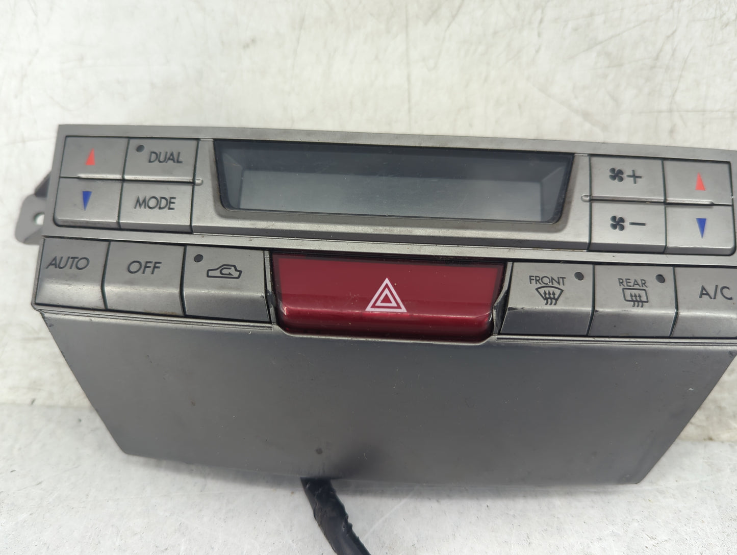 2010-2014 Subaru Legacy Climate Control Module Temperature AC/Heater Replacement P/N:A2C3160350000 72311AJ03A Fits OEM Used 