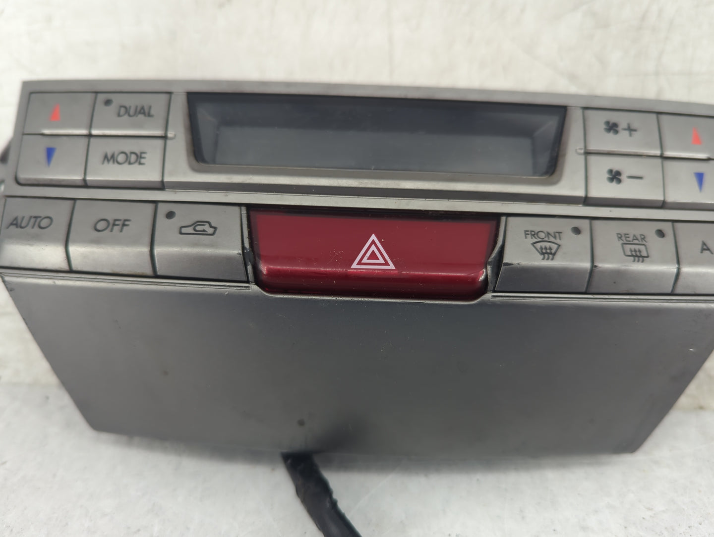 2010-2014 Subaru Legacy Climate Control Module Temperature AC/Heater Replacement P/N:A2C3160350000 72311AJ03A Fits OEM Used 
