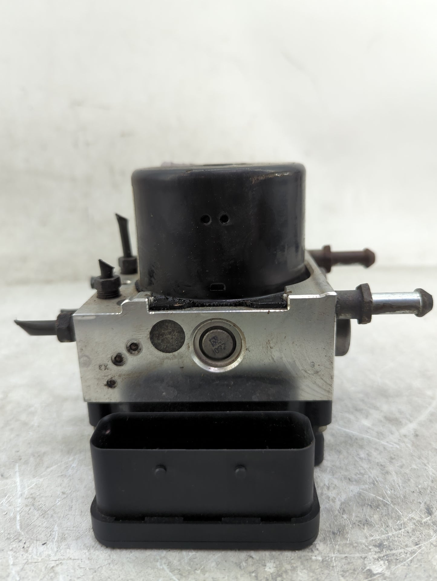 2013-2014 Subaru Legacy ABS Pump Control Module Replacement P/N:27536AJ03A 27536AJ03B, 06.2109-6669.3 Fits Fits 2013 2014 OE