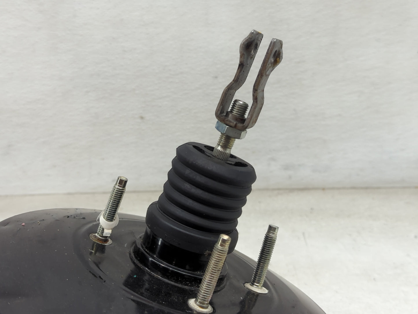 2010-2014 Subaru Legacy Power Brake Booster Oem - Oemusedautoparts1.com