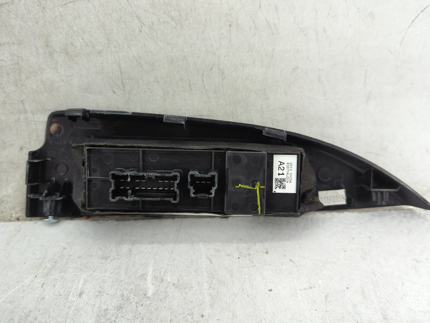 2013-2014 Subaru Legacy Passenger Right Power Window Switch 83071aj21a - Oemusedautoparts1.com