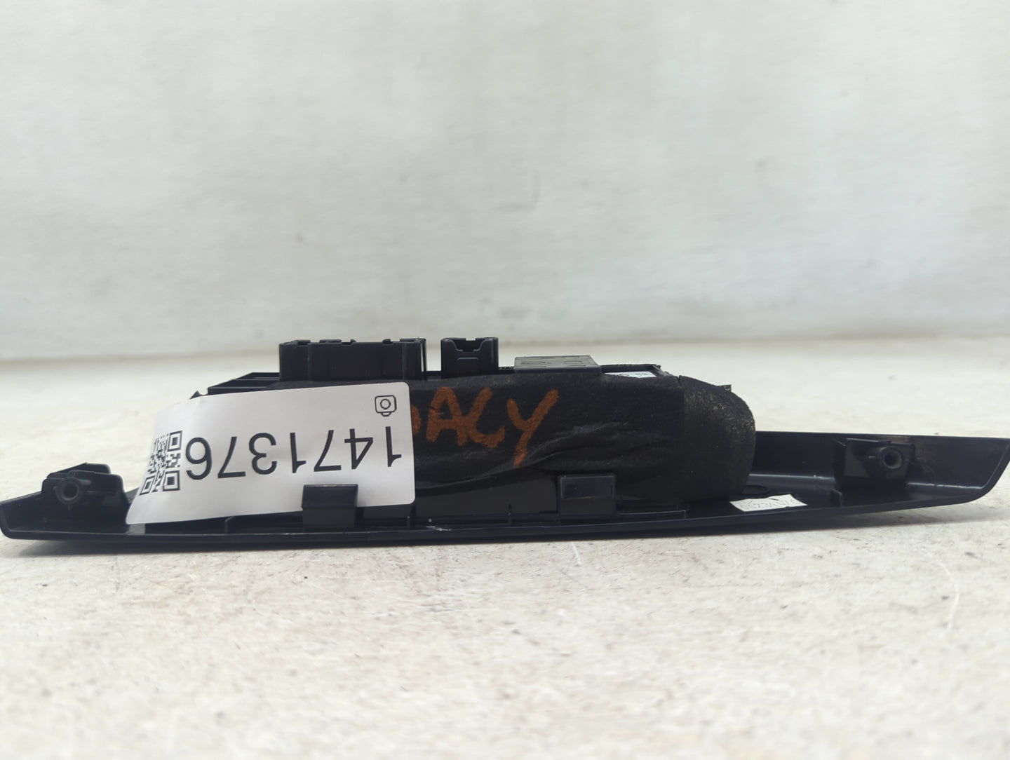 2013-2014 Subaru Legacy Master Power Window Switch Replacement Driver Side Left P/N:83071AJ21A Fits Fits 2013 2014 OEM Used 