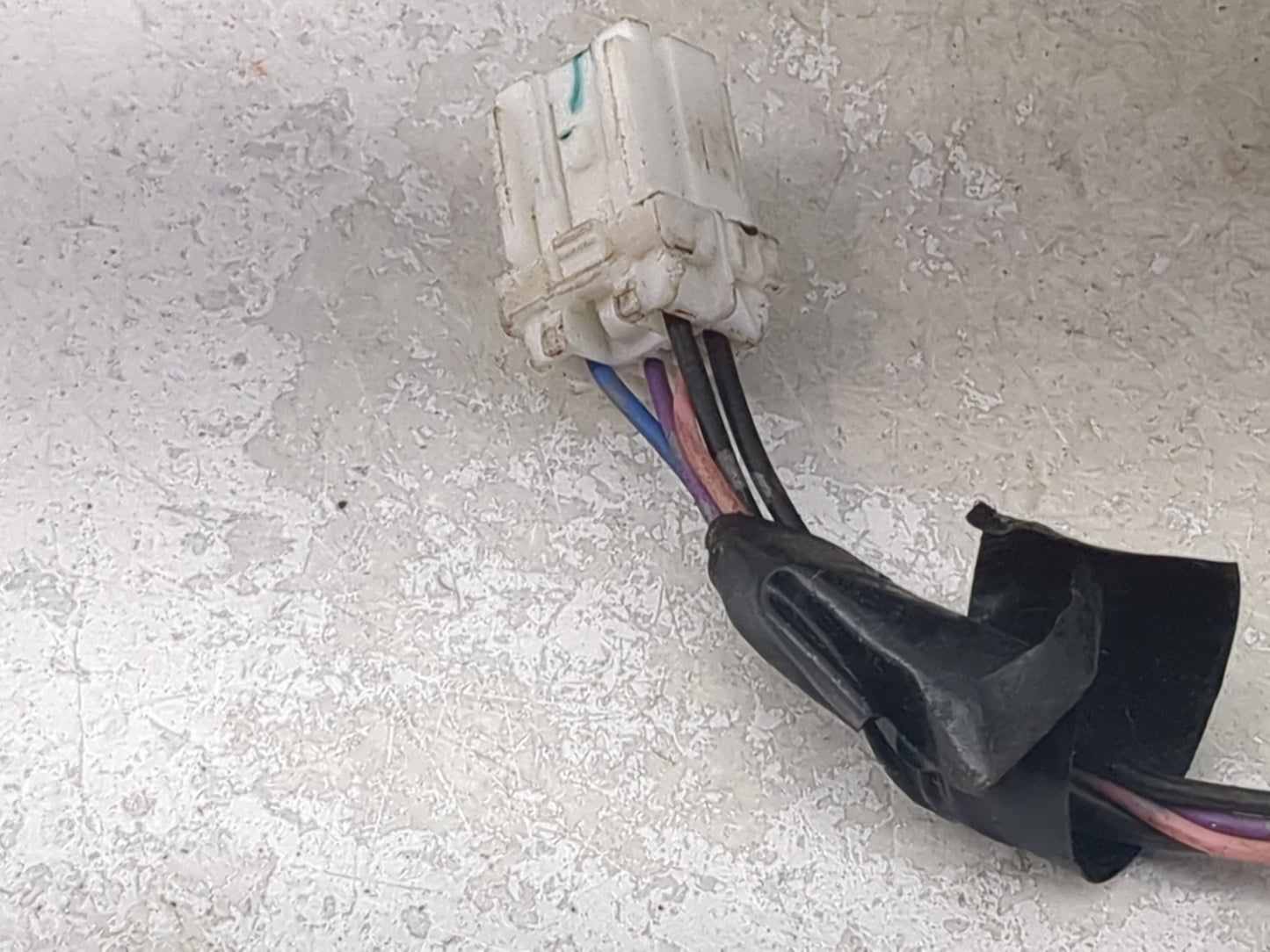 2011-2014 Subaru Legacy Driver Side View Mirror - Left Door Mirror OEM Used - Oemusedautoparts1.com