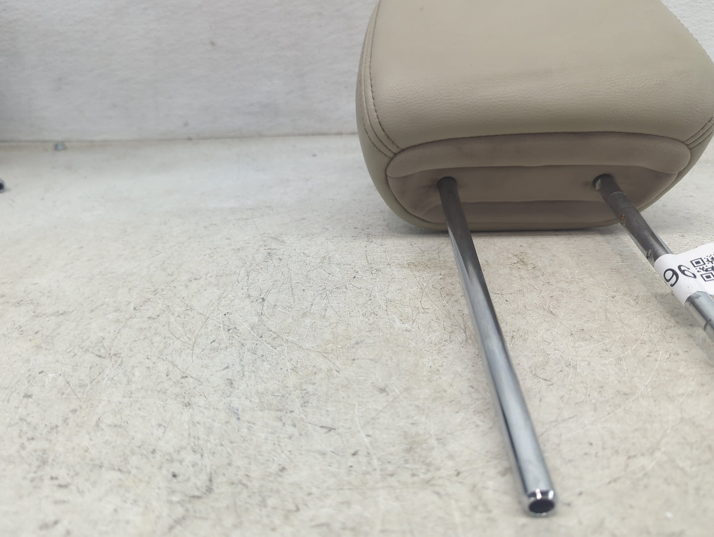 2014 Subaru Legacy Headrest Head Rest Front Driver Passenger Seat Fits OEM Used Auto Parts - Oemusedautoparts1.com