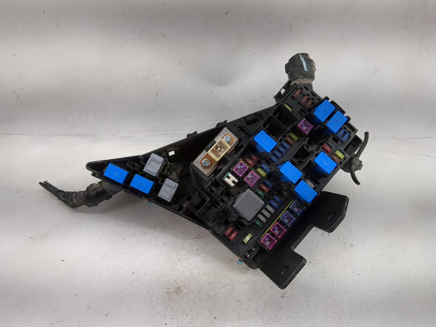2010-2014 Subaru Legacy Fusebox Fuse Box Panel Relay Module P/N:MB702800B Fits Fits 2010 2011 2012 2013 2014 OEM Used Auto P