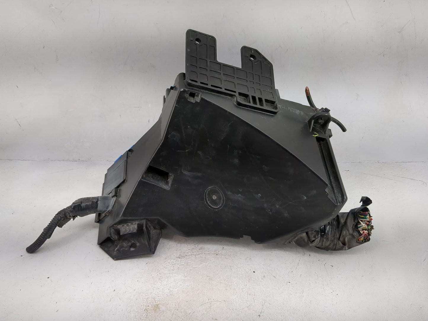 2010-2014 Subaru Legacy Fusebox Fuse Box Panel Relay Module P/N:MB702800B Fits Fits 2010 2011 2012 2013 2014 OEM Used Auto P