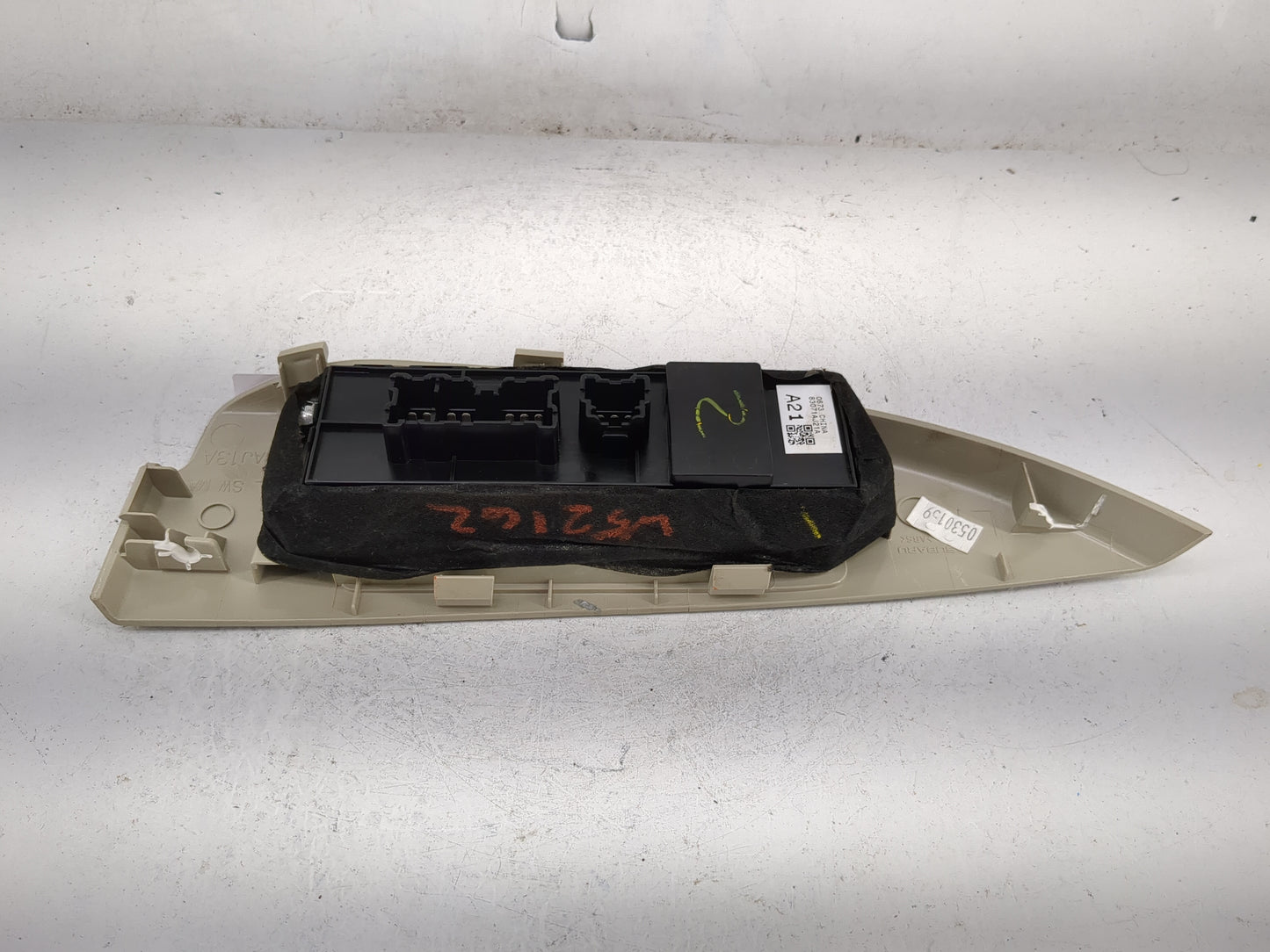 2013-2014 Subaru Legacy Master Power Window Switch Replacement Driver Side Left P/N:83071AJ21A Fits Fits 2013 2014 OEM Used 