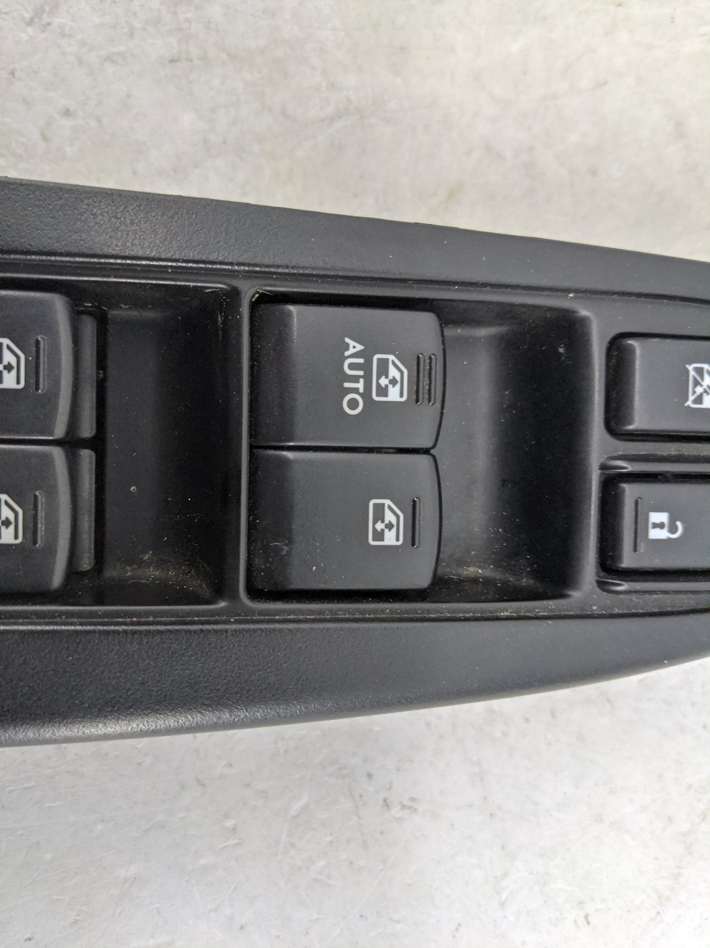 2013-2014 Subaru Legacy Master Power Window Switch Replacement Driver Side Left P/N:83071AJ21A 1773CH0A Fits Fits 2013 2014 