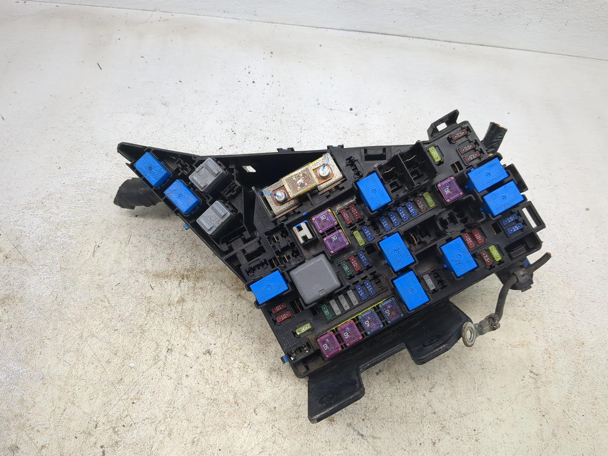 2010-2014 Subaru Legacy Fusebox Fuse Box Panel Relay Module Fits Fits 2010 2011 2012 2013 2014 OEM Used Auto Parts - Oemused