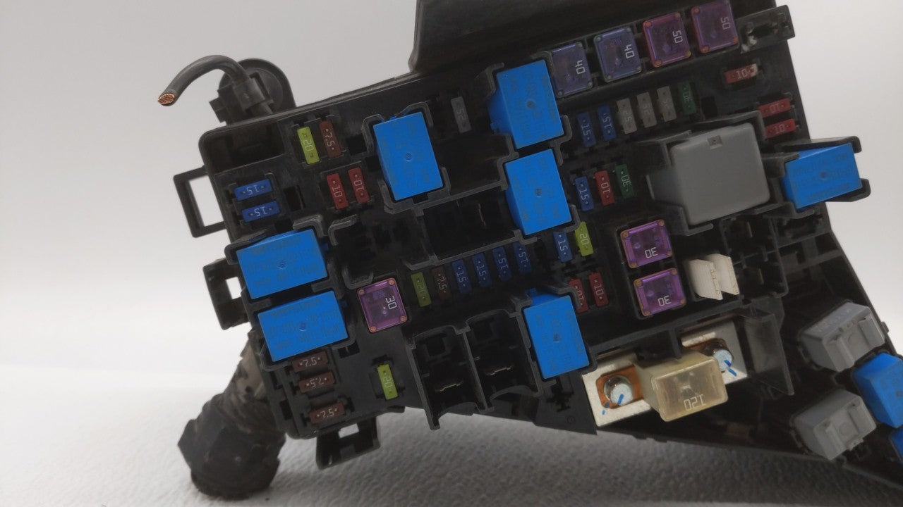 2010-2014 Subaru Legacy Fusebox Fuse Box Panel Relay Module P/N:MB503200B Fits Fits 2010 2011 2012 2013 2014 OEM Used Auto P