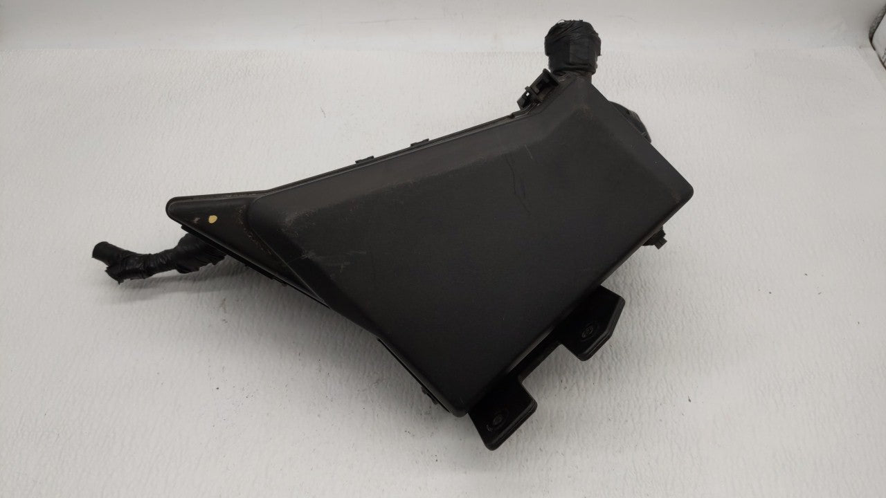 2010-2014 Subaru Legacy Fusebox Fuse Box Panel Relay Module P/N:MB503200B Fits Fits 2010 2011 2012 2013 2014 OEM Used Auto P