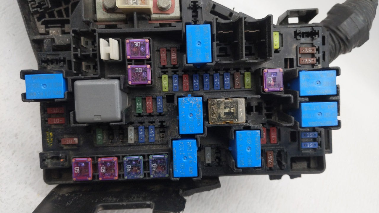 2010-2014 Subaru Legacy Fusebox Fuse Box Panel Relay Module P/N:MB503200B Fits Fits 2010 2011 2012 2013 2014 OEM Used Auto P