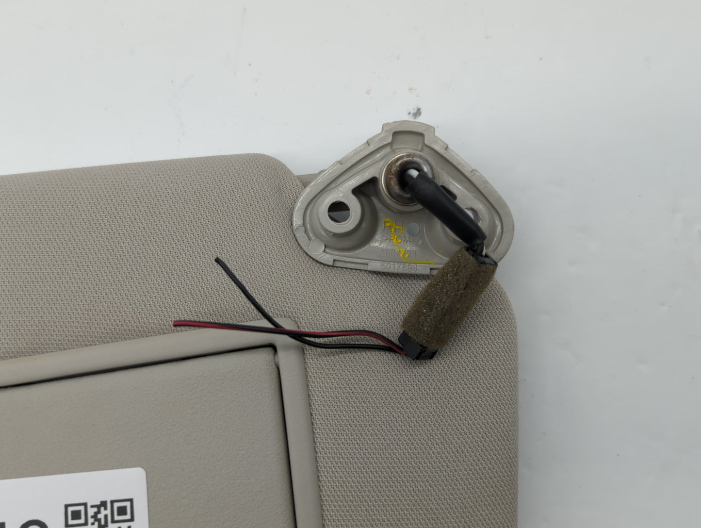 2010-2014 Subaru Legacy Sun Visor Shade Replacement Passenger Right Mirror Fits Fits 2010 2011 2012 2013 2014 OEM Used Auto 