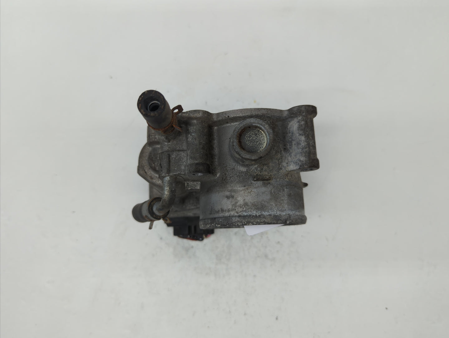 2013-2019 Subaru Legacy Throttle Body P/N:16112AA38A Fits Fits 2013 2014 2015 2016 2017 2018 2019 OEM Used Auto Parts - Oemu
