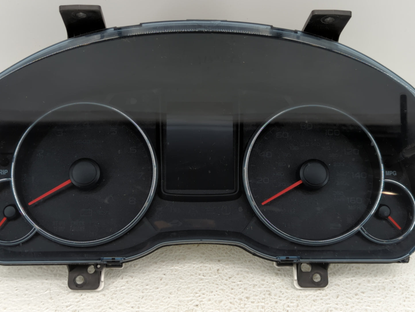 2013-2014 Subaru Legacy Instrument Cluster Speedometer Gauges P/N:0411005 85001AJ04A Fits Fits 2013 2014 OEM Used Auto Parts