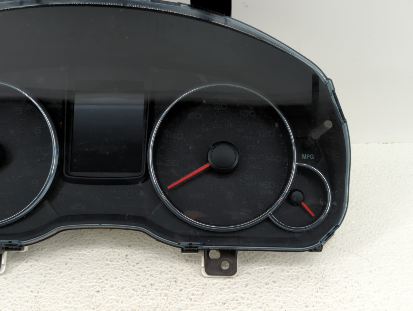 2013-2014 Subaru Legacy Instrument Cluster Speedometer Gauges P/N:0411005 85001AJ04A Fits Fits 2013 2014 OEM Used Auto Parts