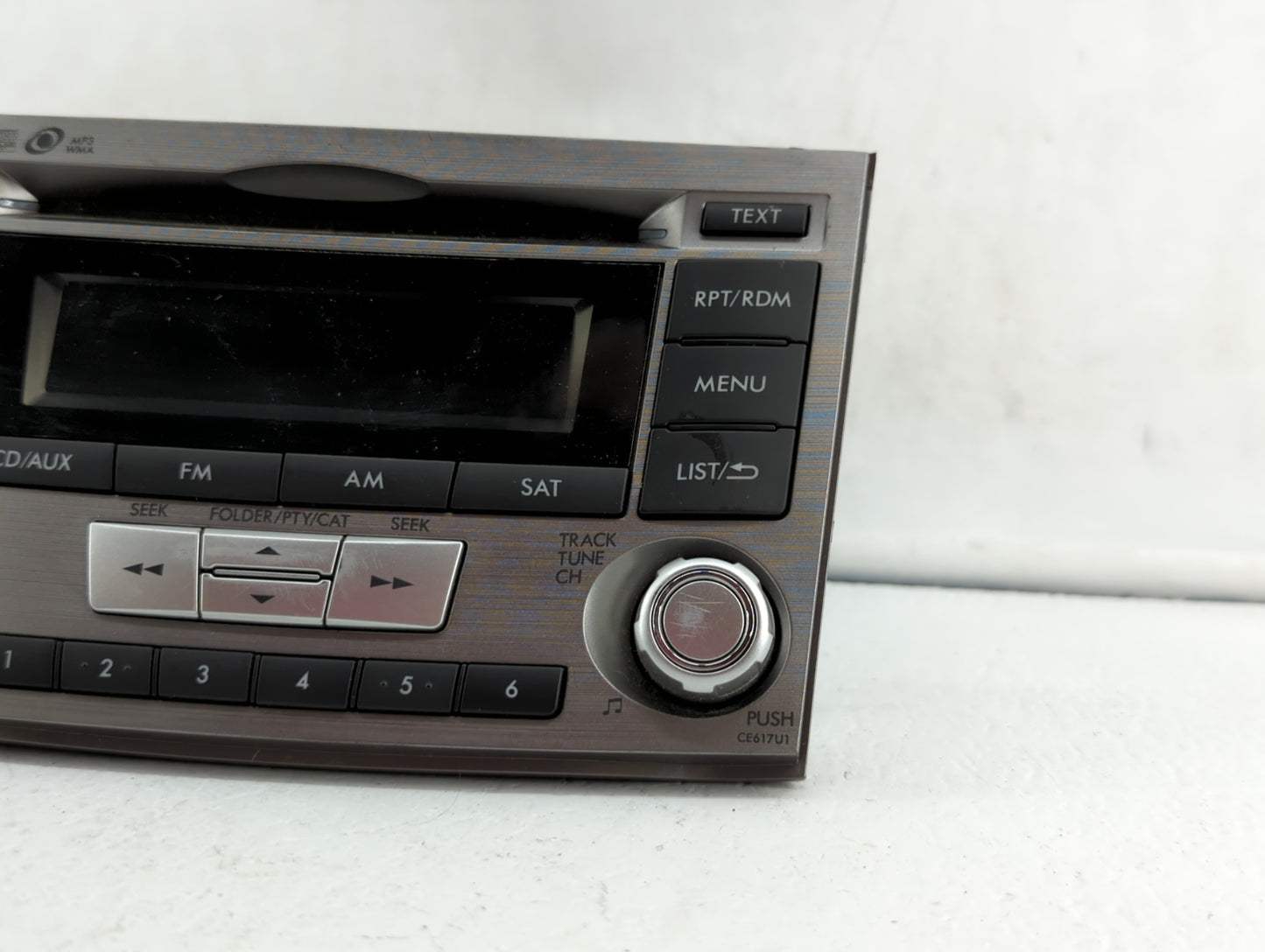 2012-2014 Subaru Legacy Am Fm Cd Player Radio Receiver 382559 - Oemusedautoparts1.com