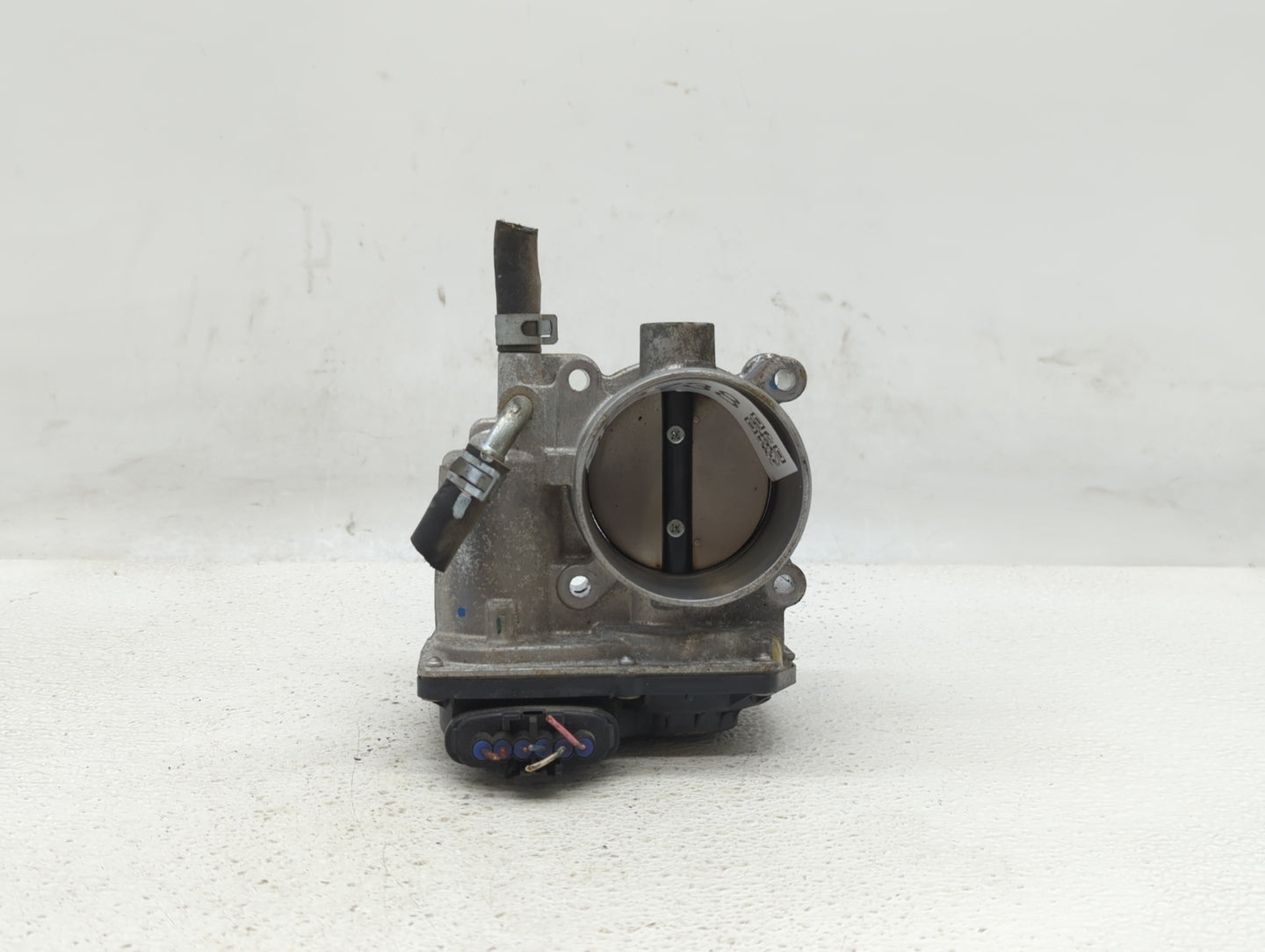 2013-2019 Subaru Legacy Throttle Body P/N:16112AA38A Fits Fits 2013 2014 2015 2016 2017 2018 2019 OEM Used Auto Parts - Oemu
