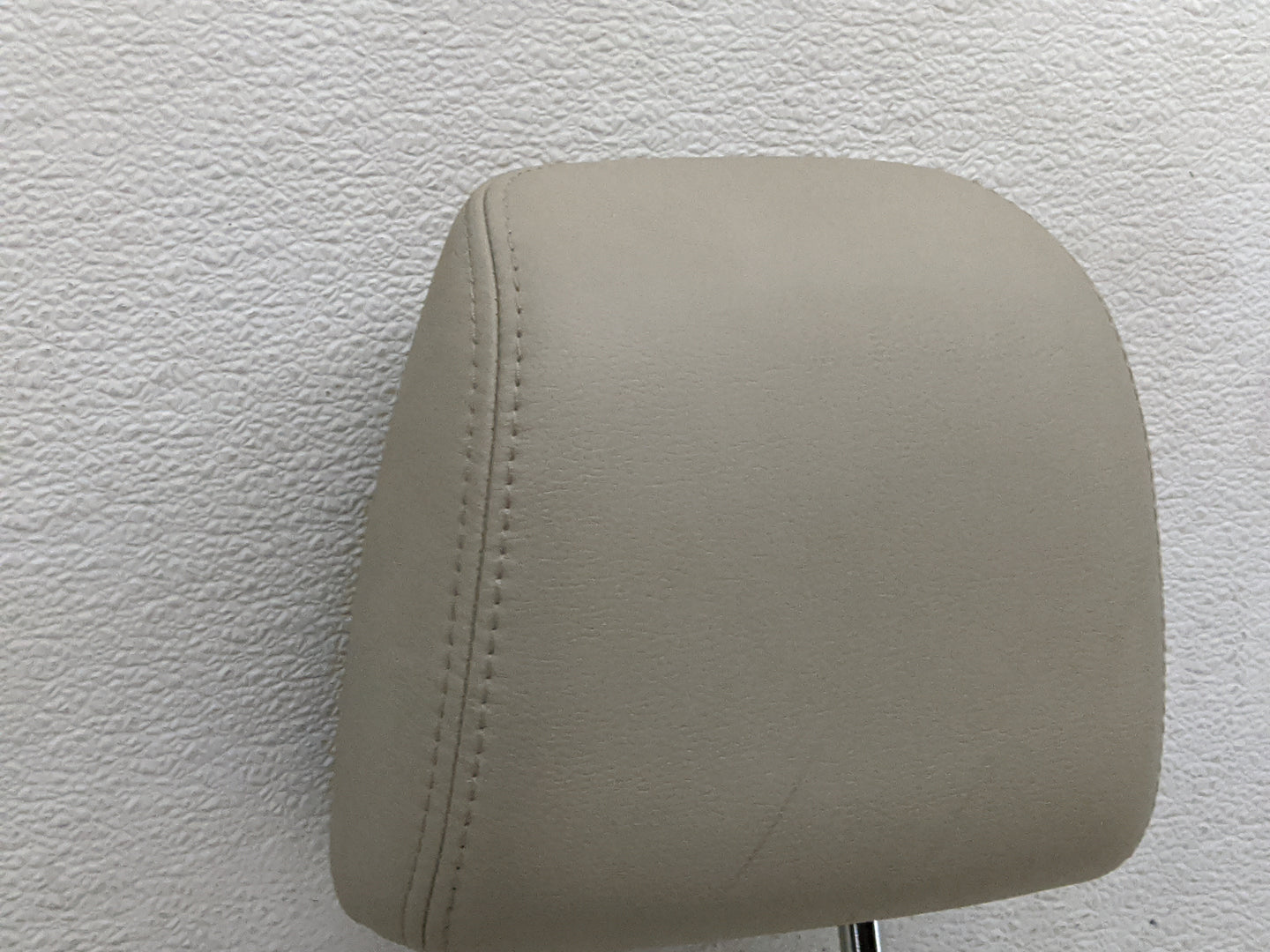 2014 Subaru Legacy Headrest Head Rest Front Driver Seat Beige - Oemusedautoparts1.com