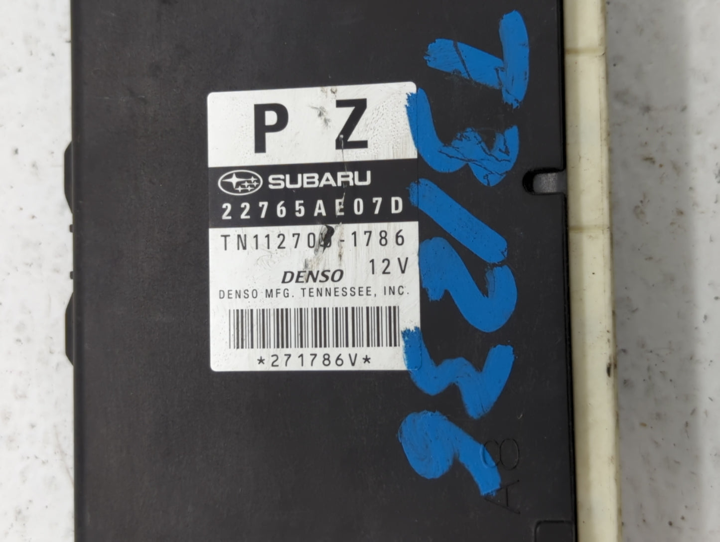 2013-2014 Subaru Legacy PCM Engine Control Computer ECU ECM PCU OEM P/N:22765AE06D 22765AE07C, 22765AE07D Fits Fits 2013 201