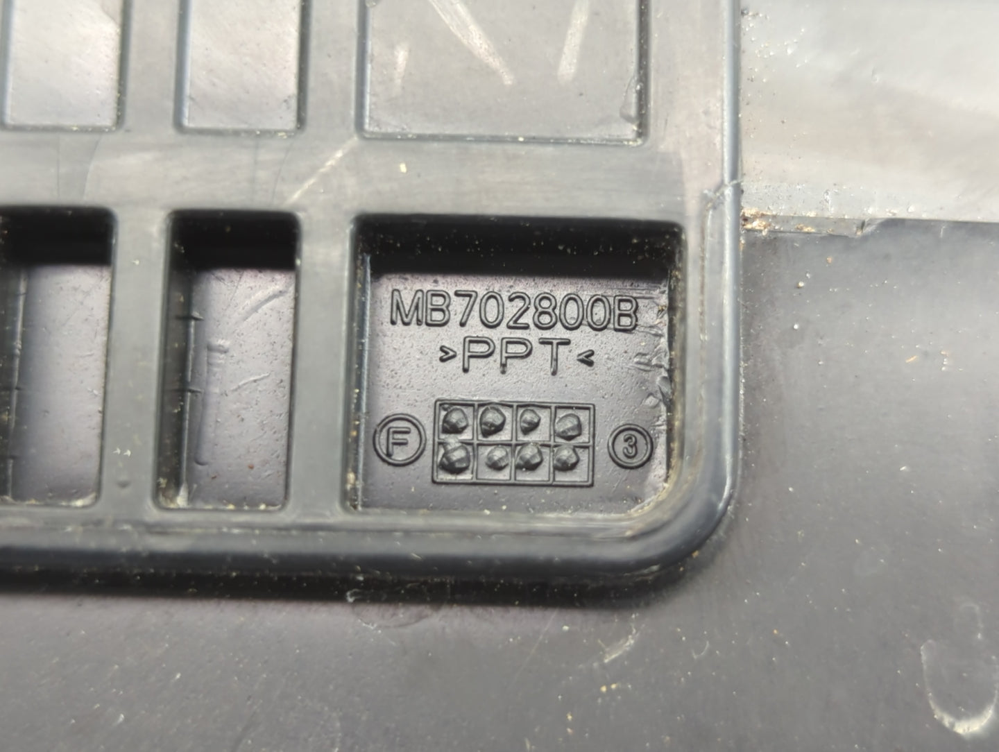 2010-2014 Subaru Legacy Fusebox Fuse Box Panel Relay Module P/N:MB702800B Fits Fits 2010 2011 2012 2013 2014 OEM Used Auto P