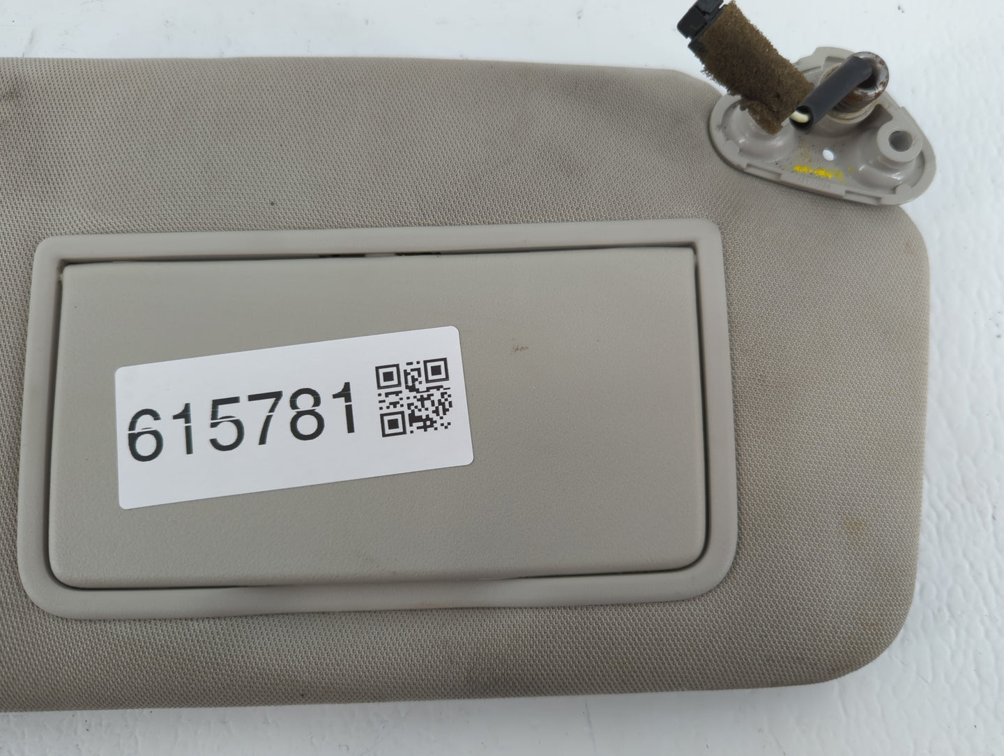 2010-2014 Subaru Legacy Sun Visor Shade Replacement Passenger Right Mirror Fits Fits 2010 2011 2012 2013 2014 OEM Used Auto 