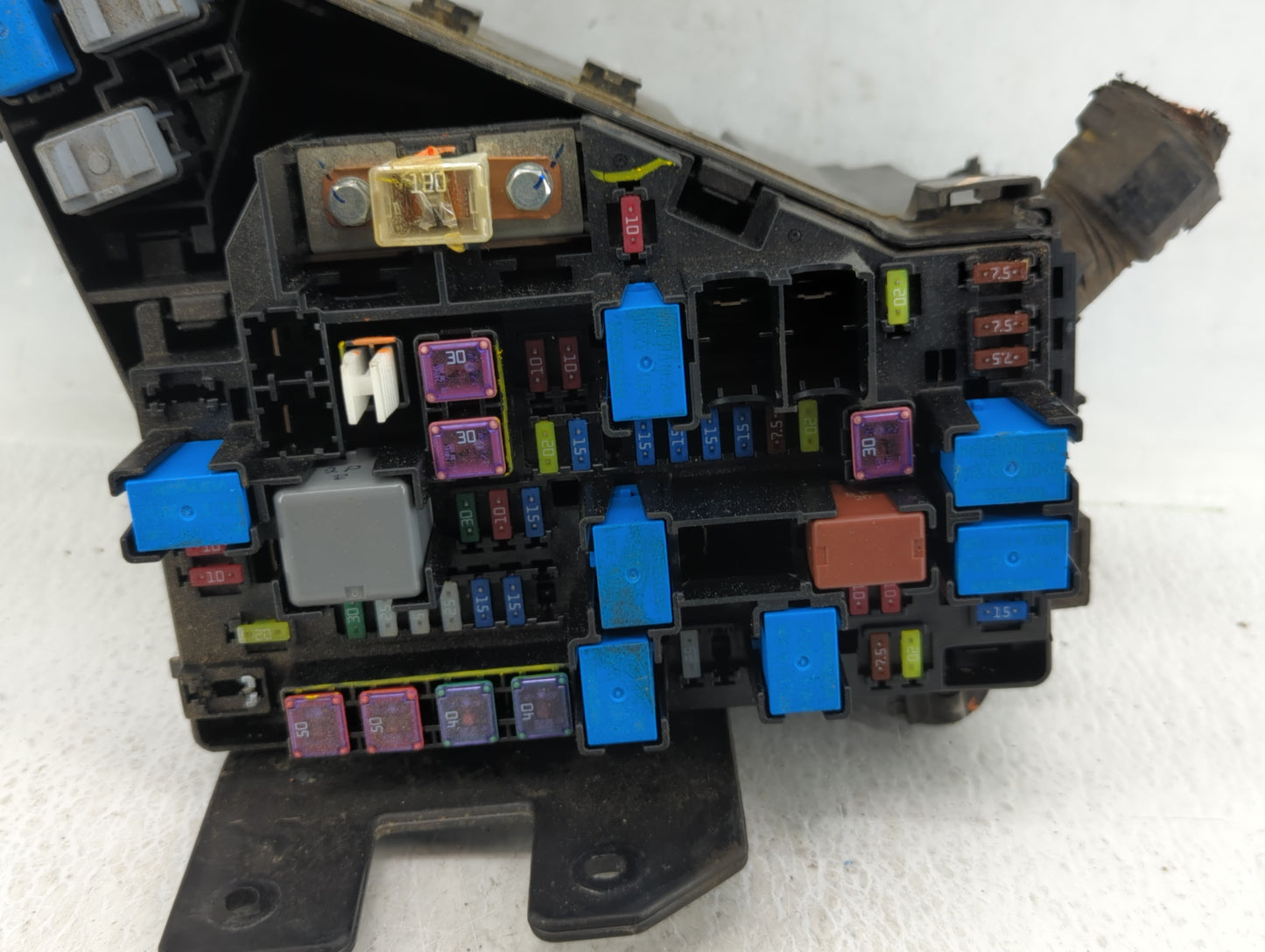 2010-2014 Subaru Legacy Fusebox Fuse Box Panel Relay Module P/N:MB503200B Fits Fits 2010 2011 2012 2013 2014 OEM Used Auto P