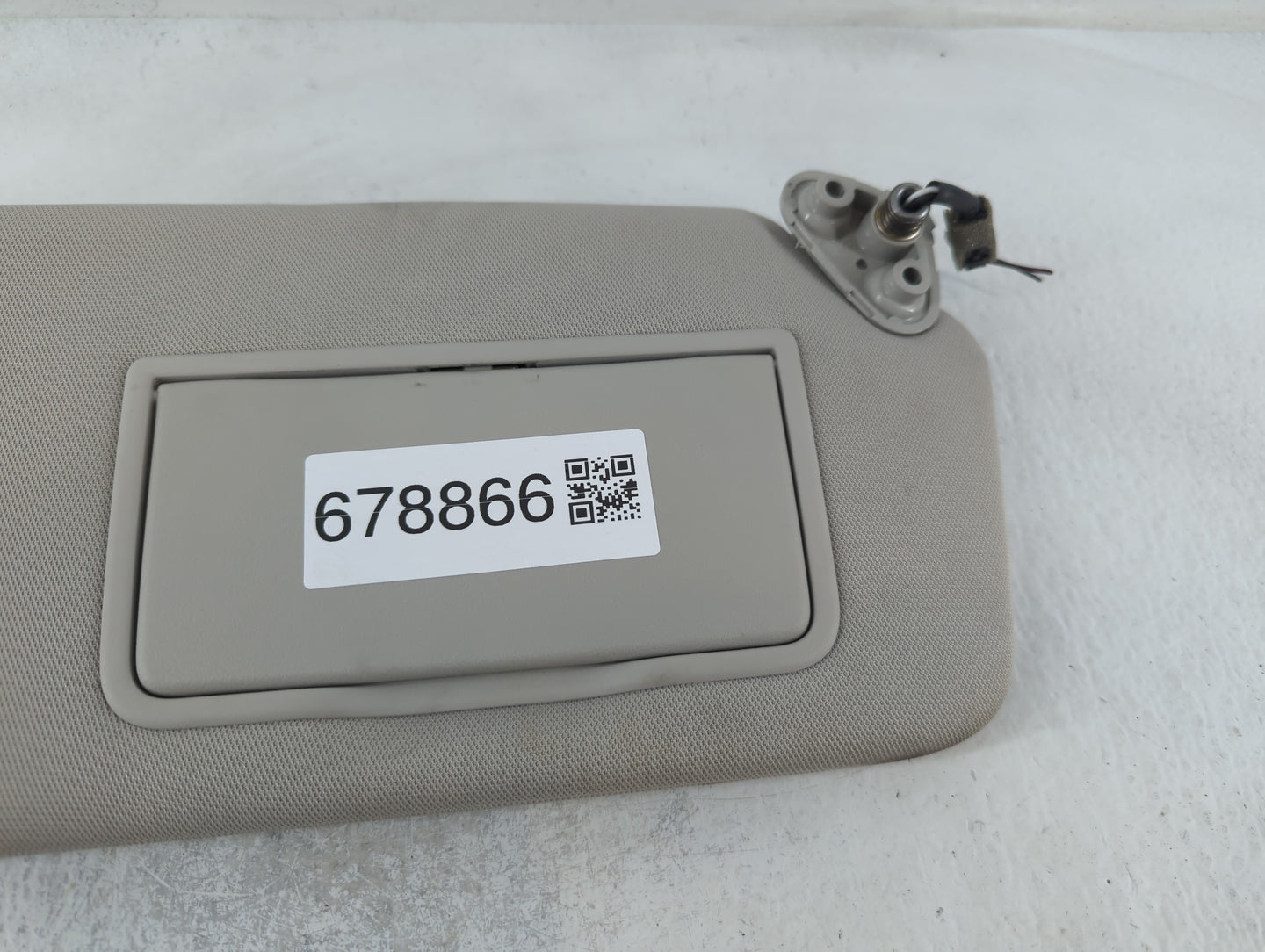 2010-2014 Subaru Legacy Sun Visor Shade Replacement Passenger Right Mirror Fits Fits 2010 2011 2012 2013 2014 OEM Used Auto 