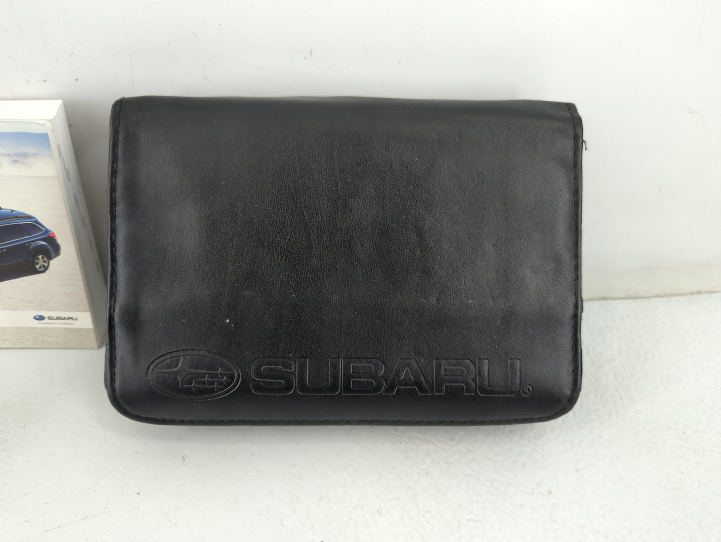 2014 Subaru Legacy Owners Manual Book Guide OEM Used Auto Parts - Oemusedautoparts1.com