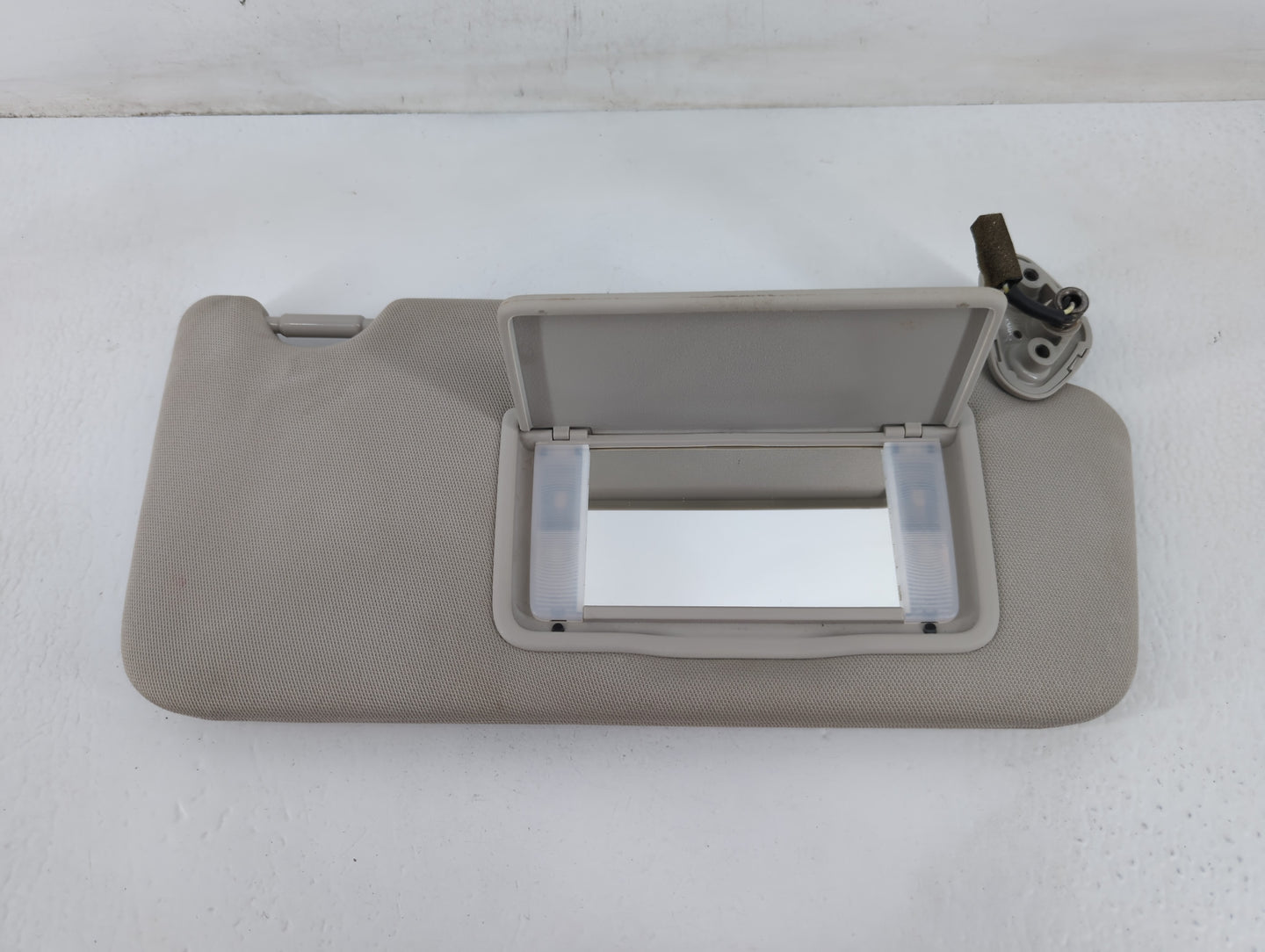 2010-2014 Subaru Legacy Sun Visor Shade Replacement Passenger Right Mirror Fits Fits 2010 2011 2012 2013 2014 OEM Used Auto 