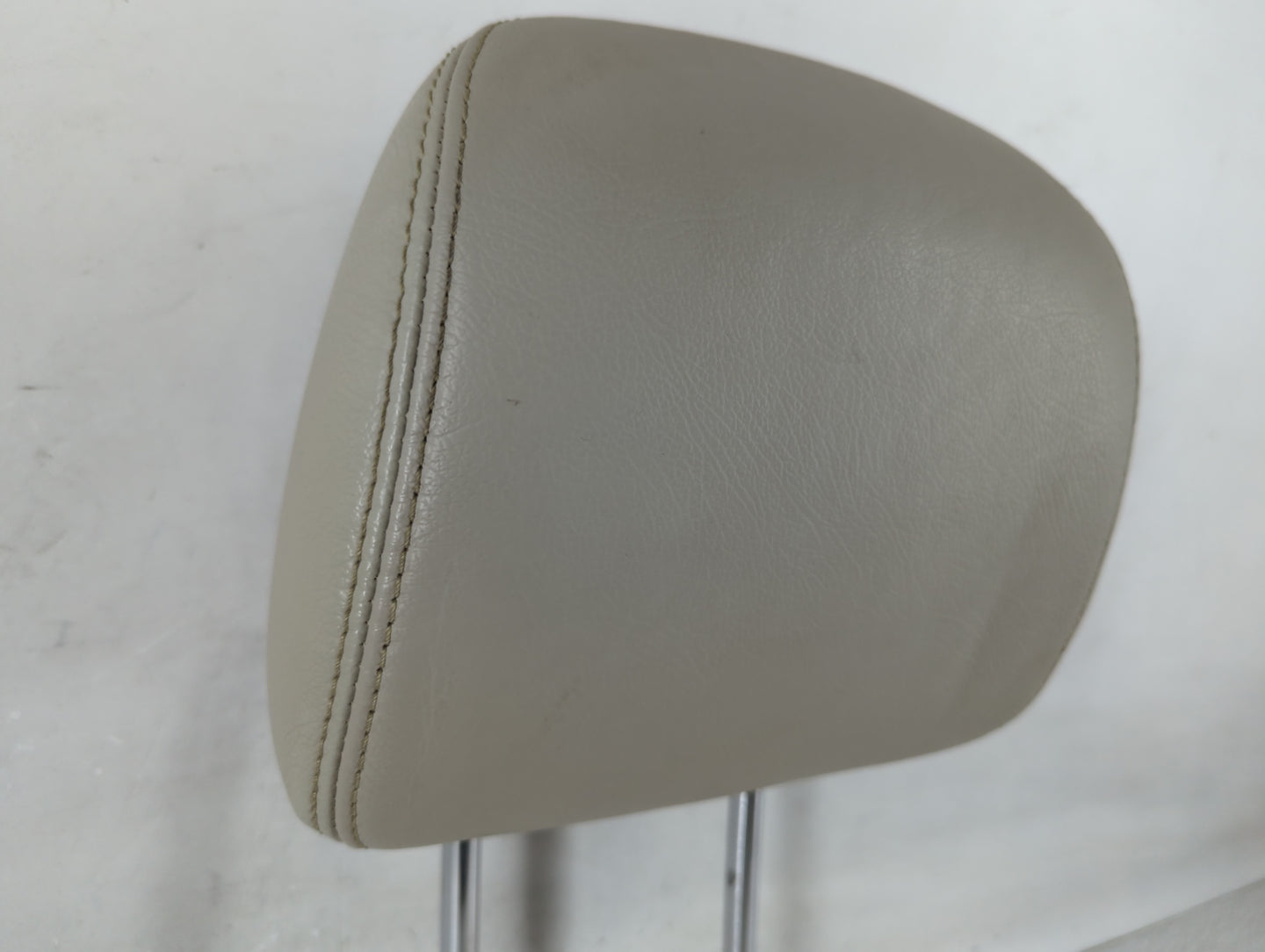 2013-2014 Subaru Legacy Headrest Head Rest Front Driver Passenger Seat Fits Fits 2013 2014 OEM Used Auto Parts - Oemusedauto