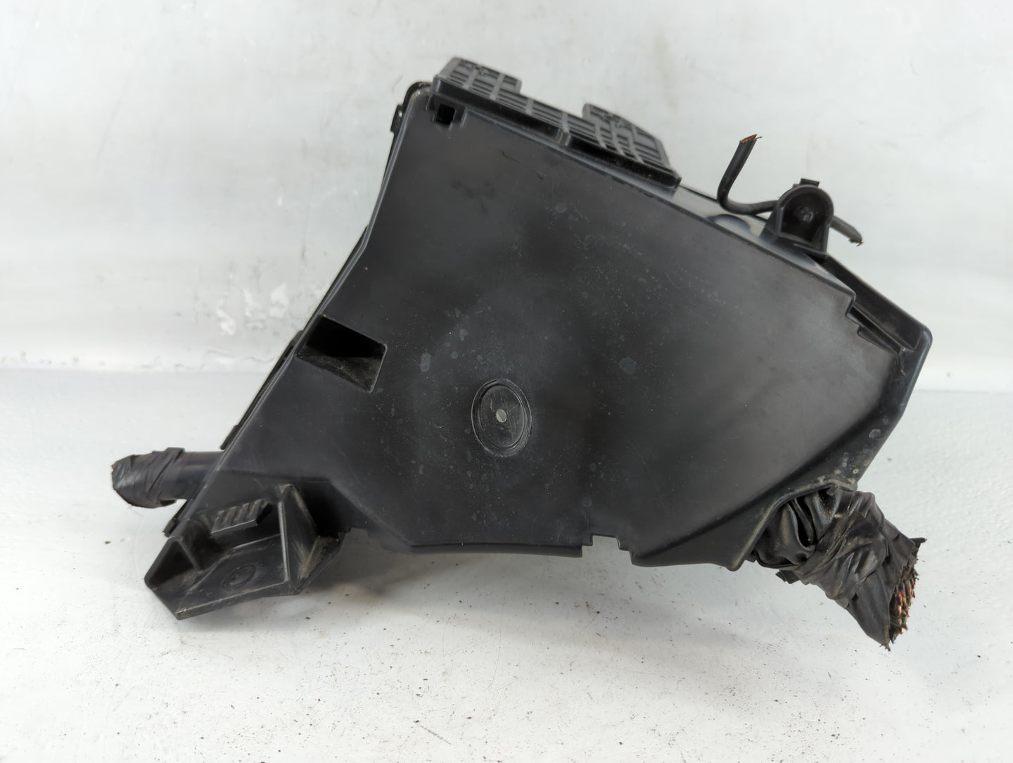 2010-2014 Subaru Legacy Fusebox Fuse Box Panel Relay Module P/N:MB503202B Fits Fits 2010 2011 2012 2013 2014 OEM Used Auto P