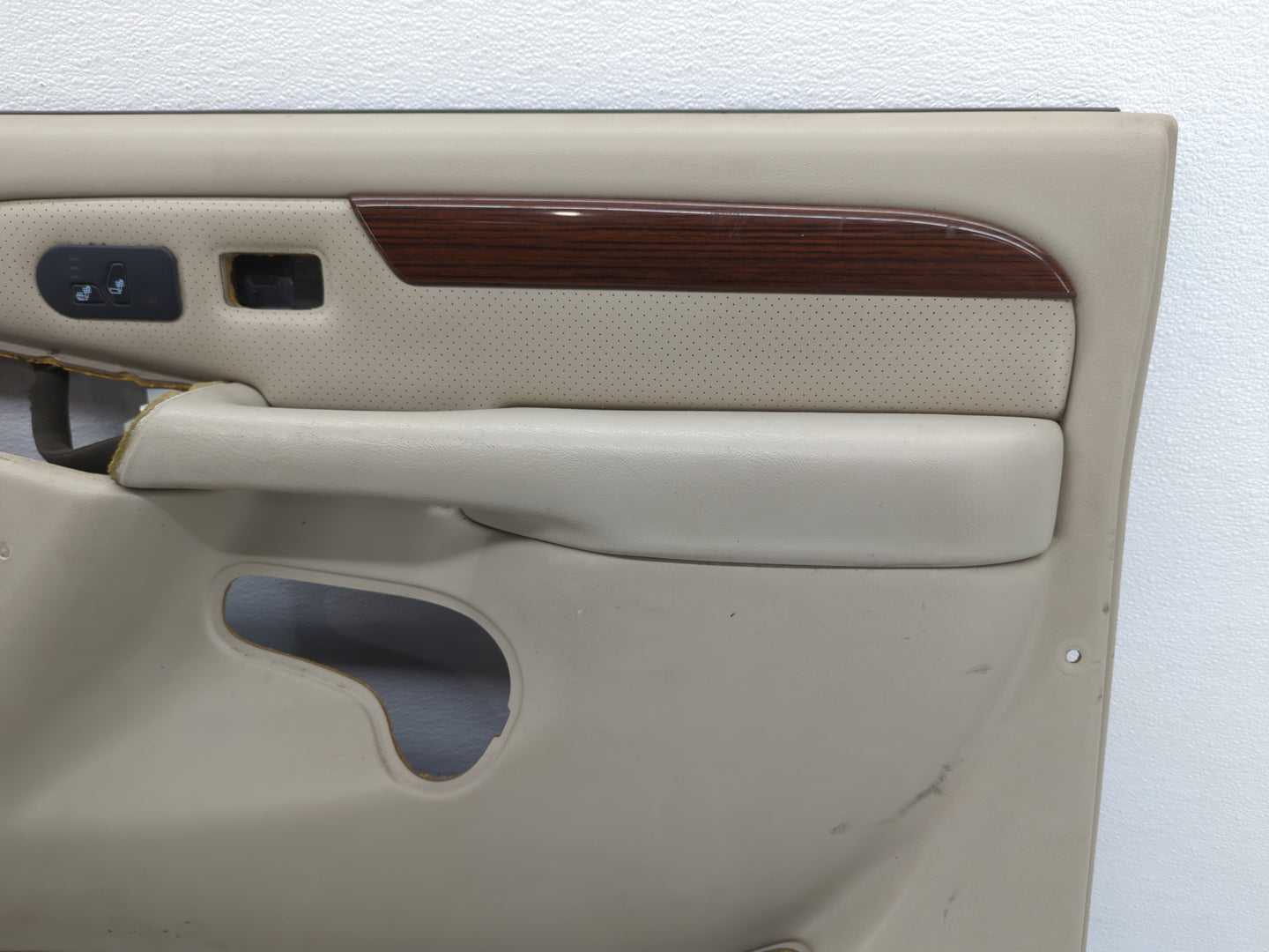 2014 Subaru Legacy Front Left Driver Interior Door Panel Trim - Oemusedautoparts1.com