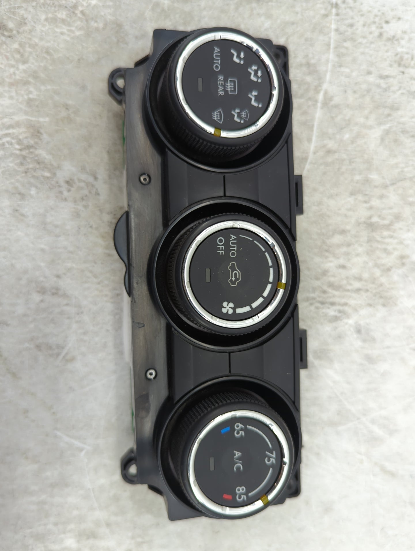 2014 Subaru Xv Climate Control Module Temperature AC/Heater Replacement P/N:72311FJ350 T915686 B Fits OEM Used Auto Parts - 