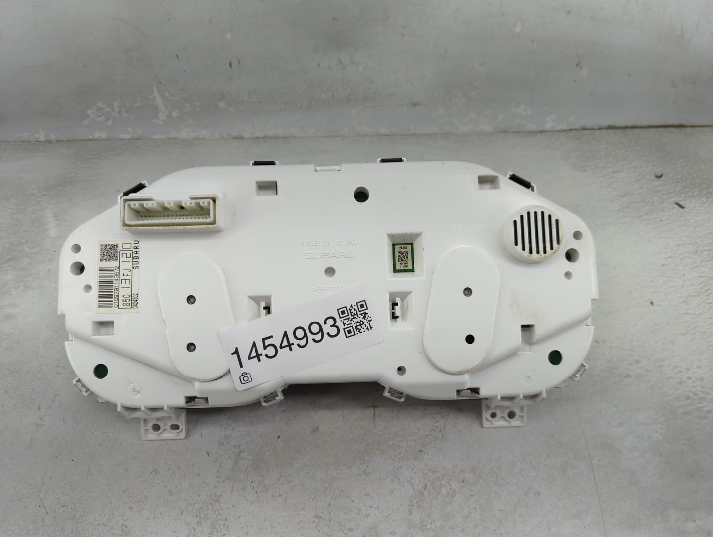 2014 Subaru Xv Instrument Cluster Speedometer Gauges P/N:85013FJ120 0424302 Miles: Fits OEM Used Auto Parts - Oemusedautopar
