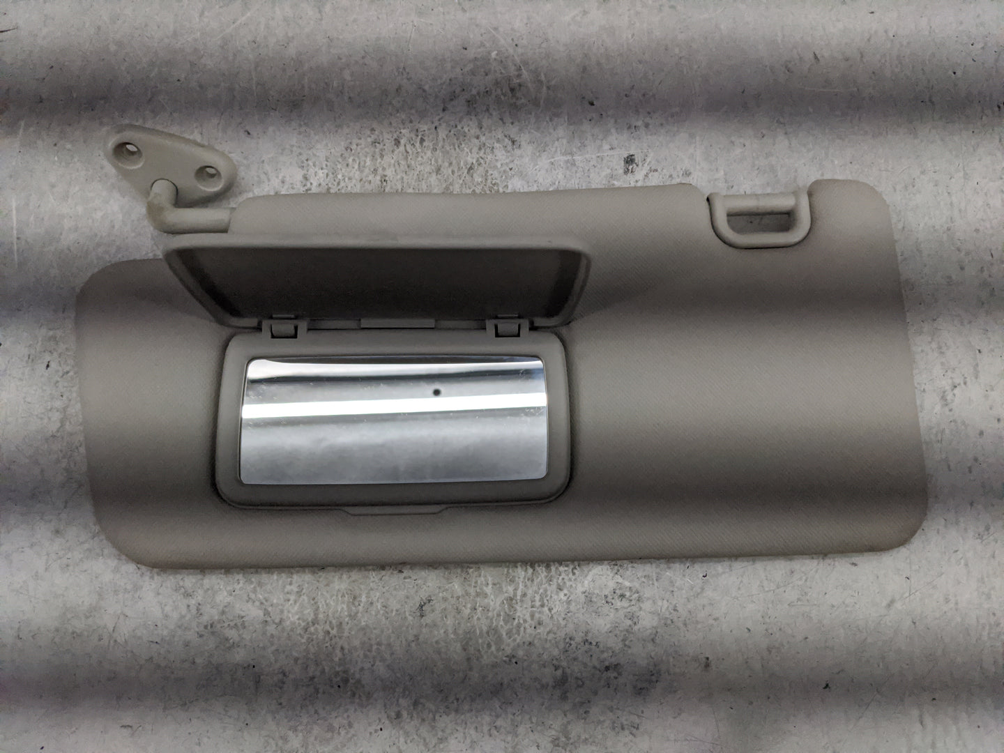 2013-2014 Subaru Xv Sun Visor Shade Replacement Driver Left Mirror Fits Fits 2012 2013 2014 OEM Used Auto Parts - Oemusedaut