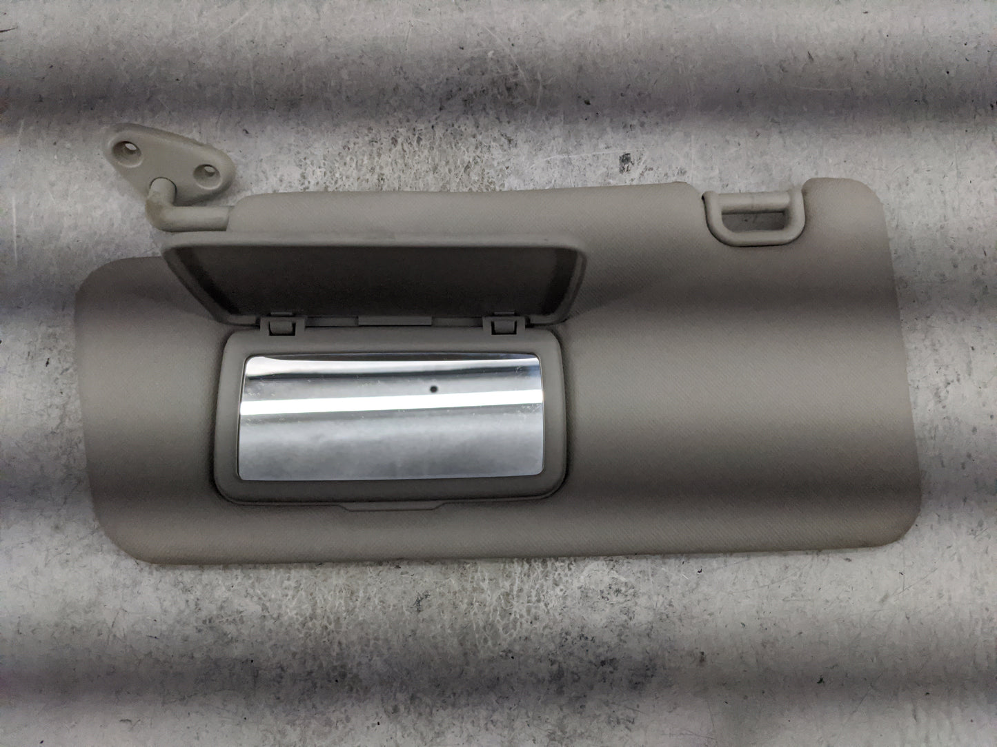 2013-2014 Subaru Xv Sun Visor Shade Replacement Driver Left Mirror Fits Fits 2012 2013 2014 OEM Used Auto Parts - Oemusedaut