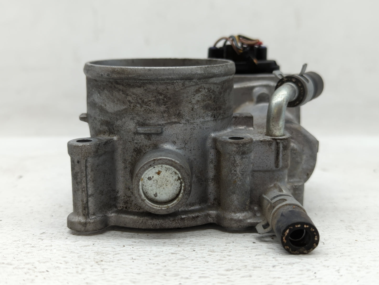 2013-2015 Subaru Xv Throttle Body P/N:16112AA380 Fits Fits 2011 2012 2013 2014 2015 2016 2017 2018 OEM Used Auto Parts - Oem