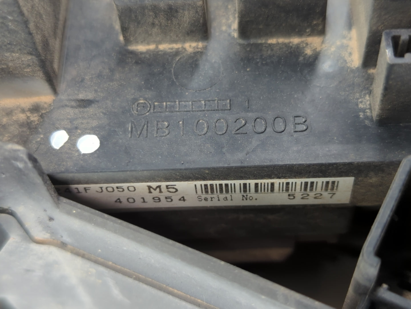 2013-2014 Subaru Xv Fusebox Fuse Box Panel Relay Module P/N:MB100200B Fits Fits 2012 2013 2014 OEM Used Auto Parts - Oemused