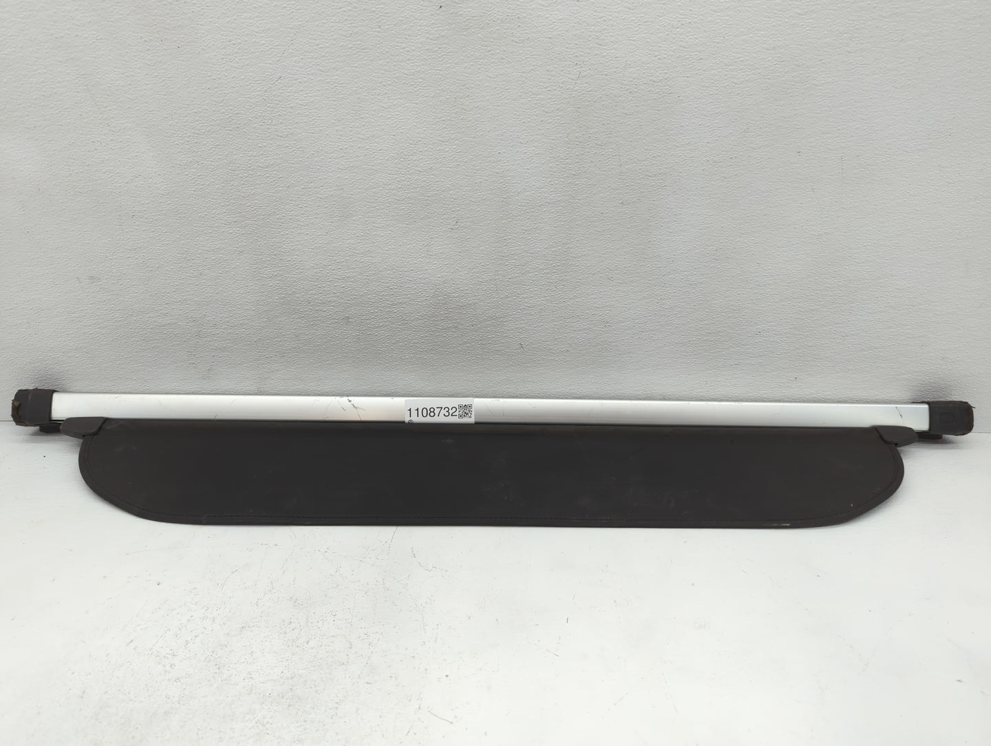 2014 Subaru Xv Crosstrek Rear Cargo Cover Storage Retractable Shade - Oemusedautoparts1.com