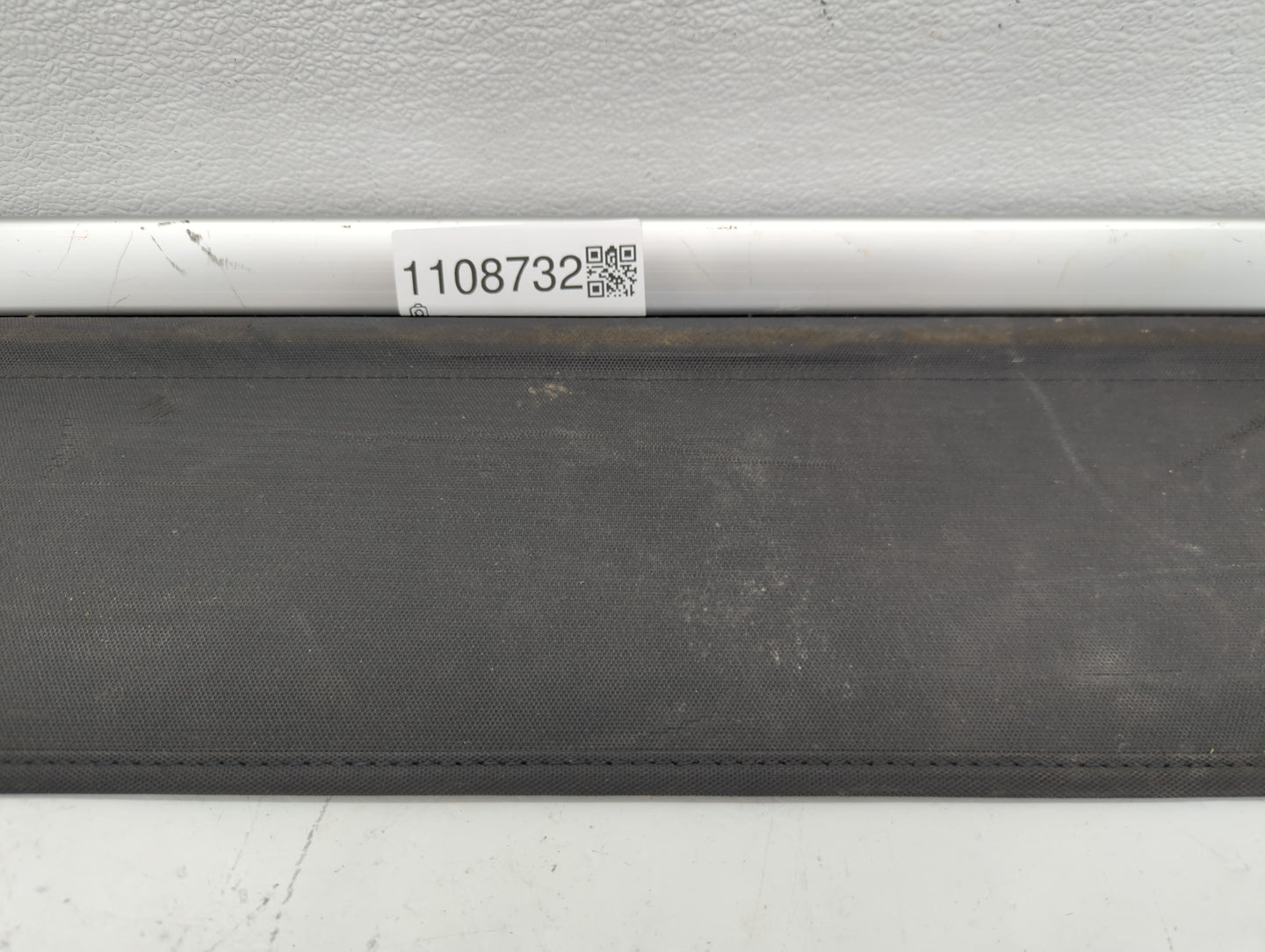 2014 Subaru Xv Crosstrek Rear Cargo Cover Storage Retractable Shade - Oemusedautoparts1.com