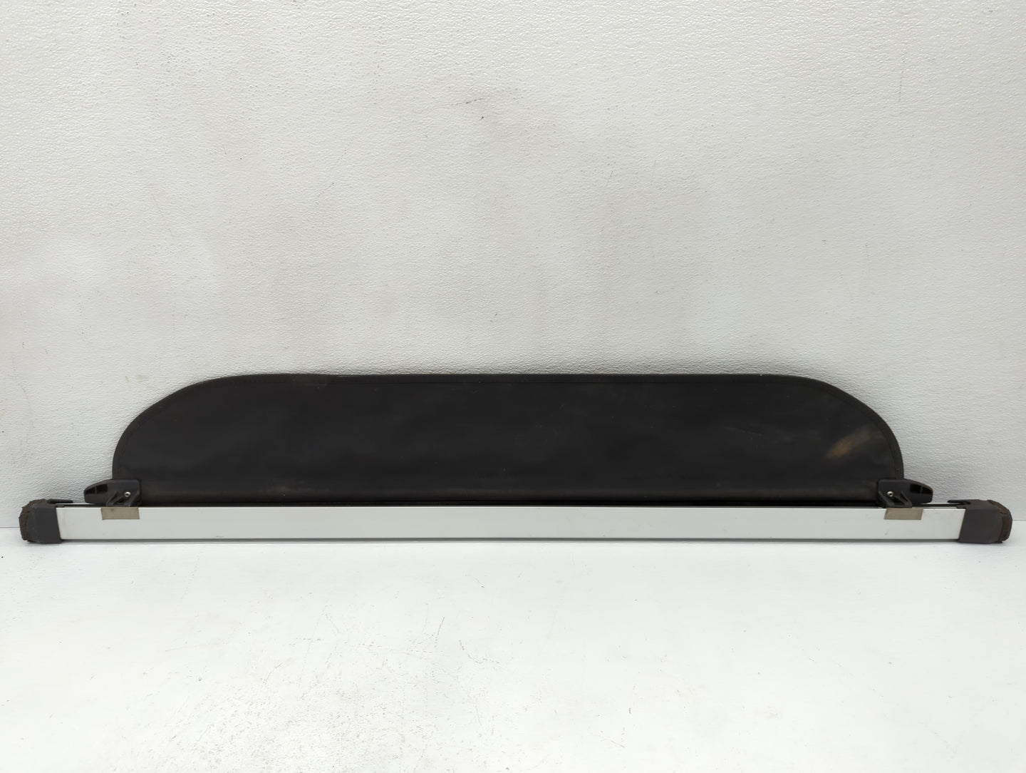 2014 Subaru Xv Crosstrek Rear Cargo Cover Storage Retractable Shade - Oemusedautoparts1.com
