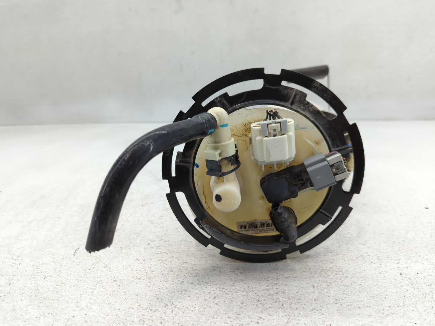 Suzuki Verona Electrical Gas Fuel Pump Assembly - Oemusedautoparts1.com