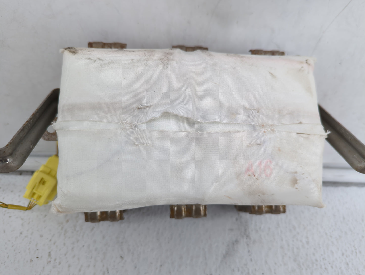 2013-2018 Toyota Avalon Air Bag Passenger Right Dashboard Oem - Oemusedautoparts1.com